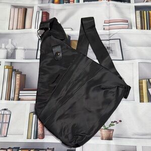 Men’s Sleek & Comfortable Black Crossbody Bag